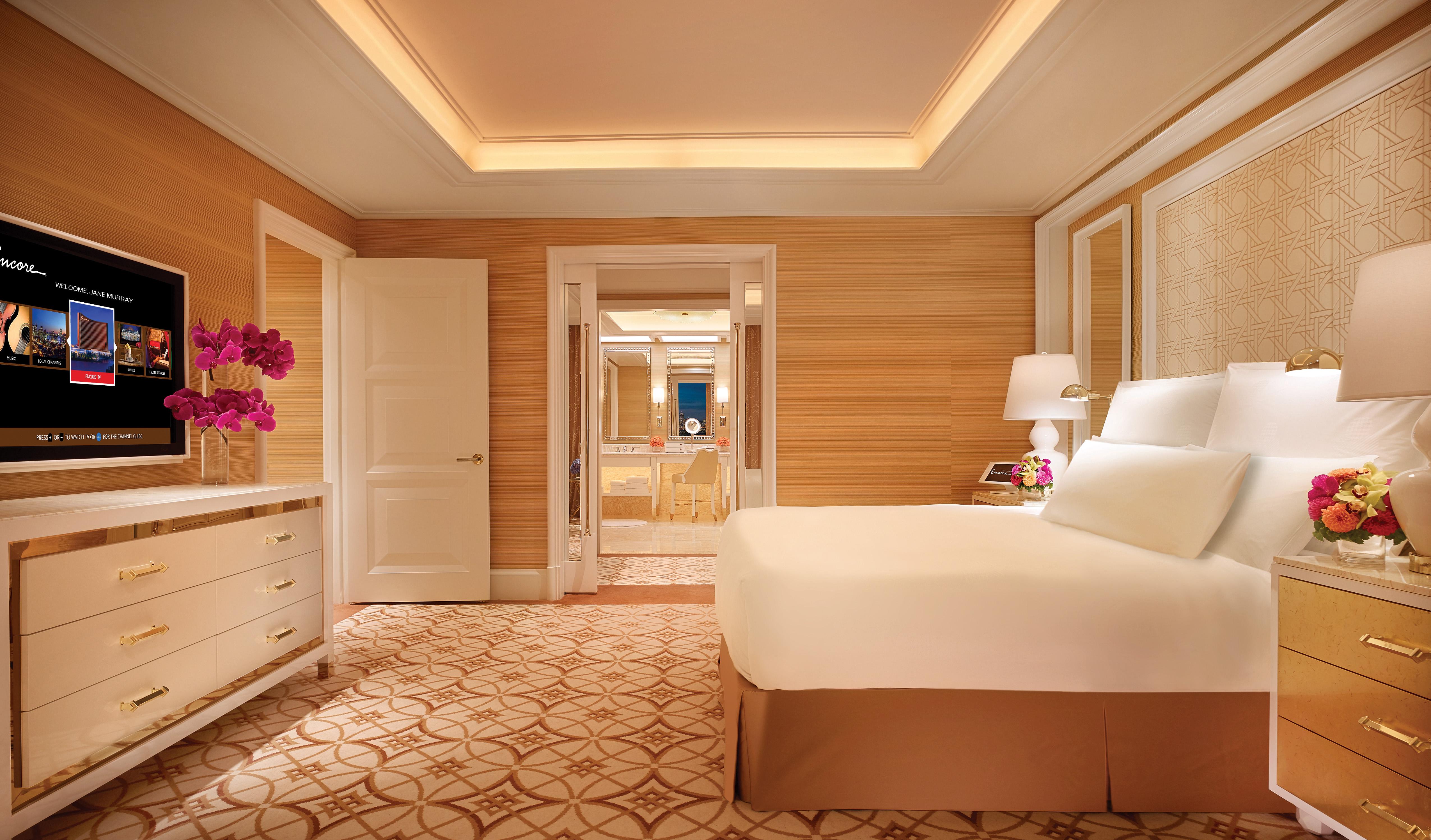 Encore Boston Harbor Everett Exterior foto A bedroom in the Wynn Tower at Wynn Las Vegas