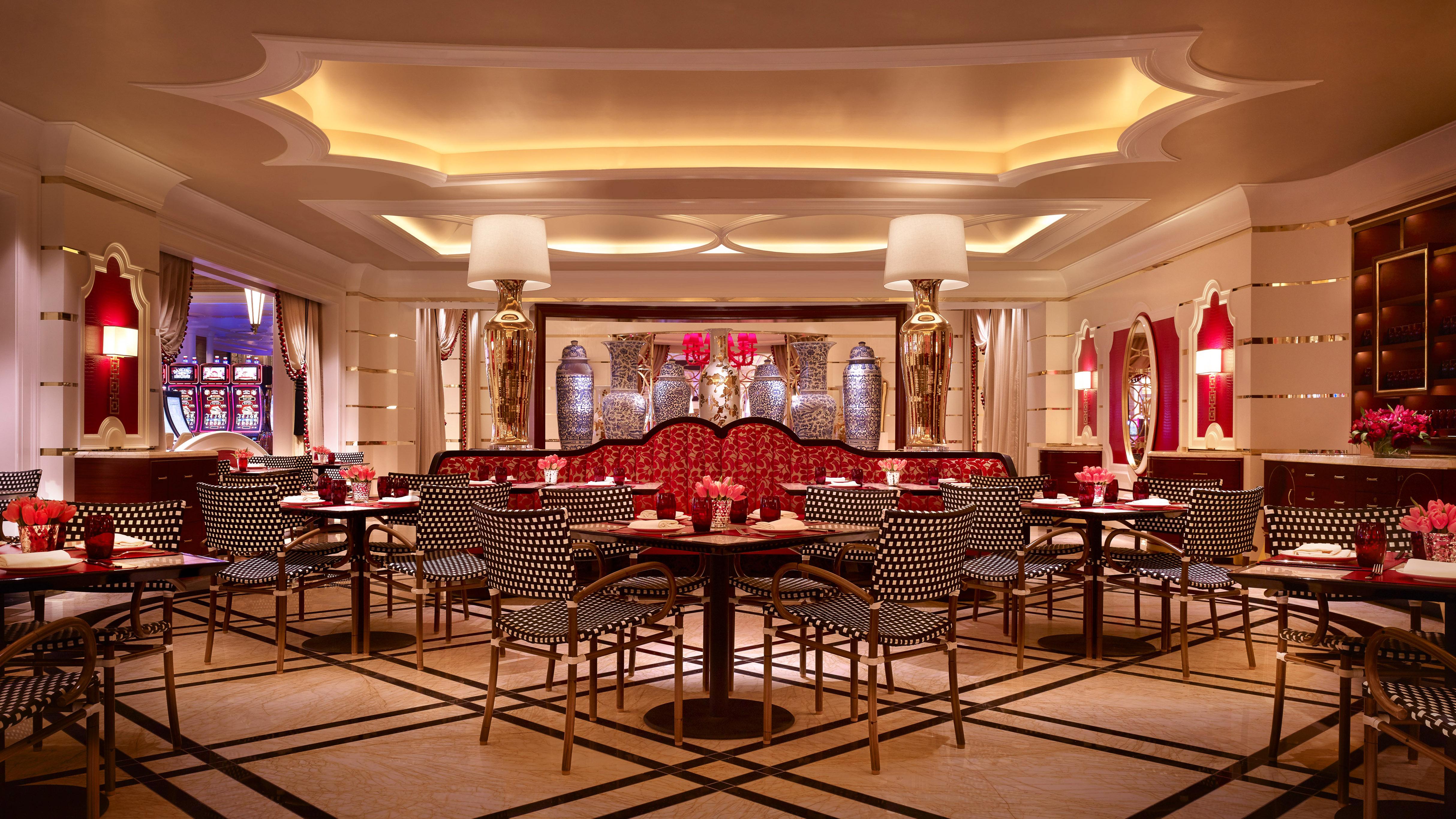 Encore Boston Harbor Everett Exterior foto The interior of the restaurant