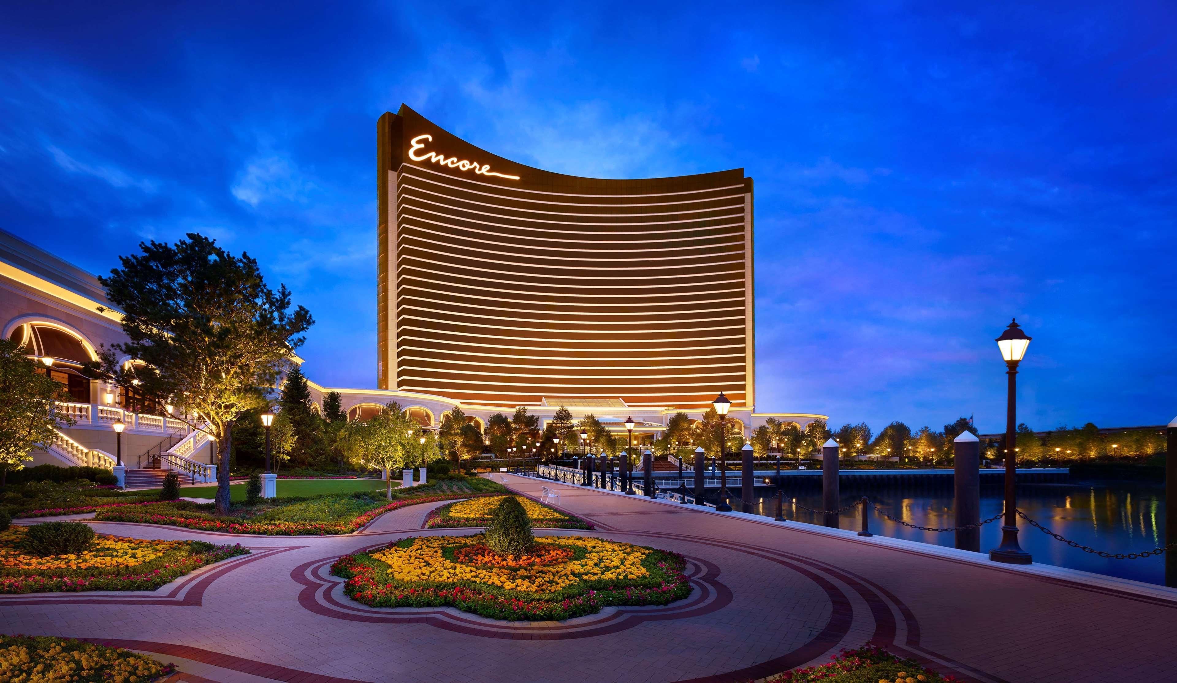 Encore Boston Harbor Everett Exterior foto Encore at Wynn Las Vegas